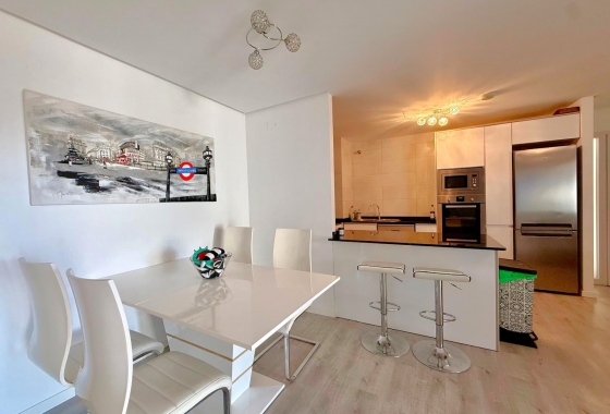 Resale - Apartment / flat - Villamartin - Los Dolses
