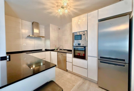 Resale - Apartment / flat - Villamartin - Los Dolses