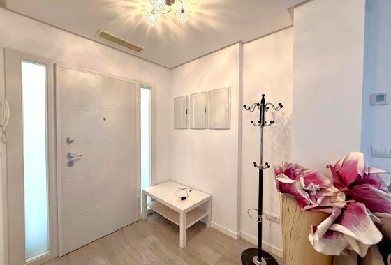 Resale - Apartment / flat - Villamartin - Los Dolses