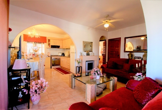 Resale - Villa - Orihuela Costa - Villamartín