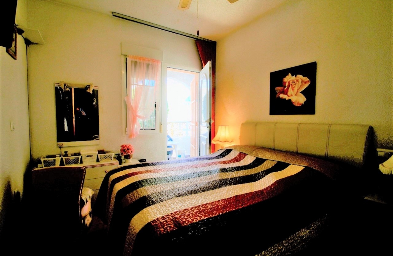 Resale - Villa - Orihuela Costa - Villamartín