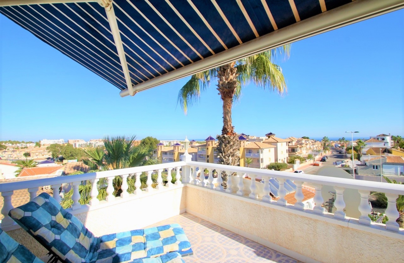 Resale - Villa - Orihuela Costa - Villamartín