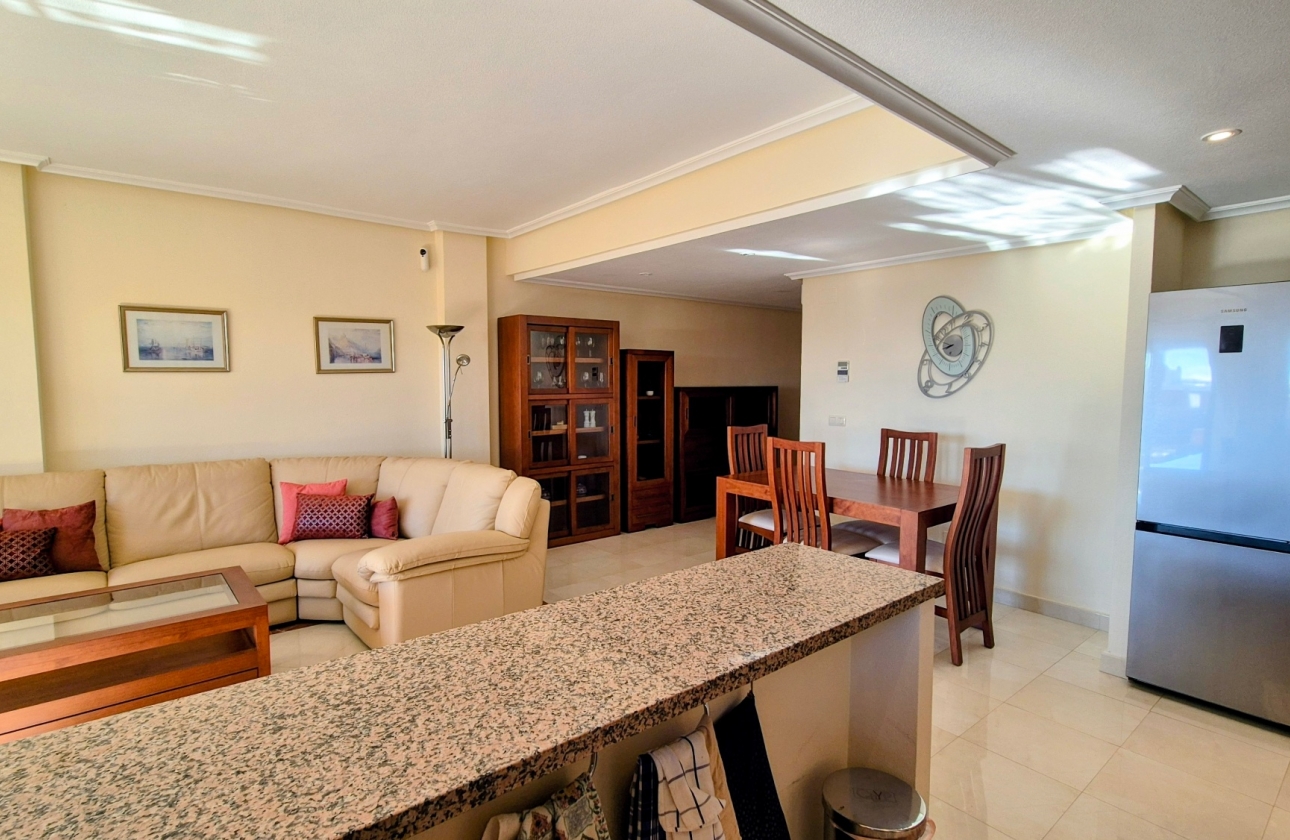 Resale - Apartment / flat - Orihuela Costa - Villamartín