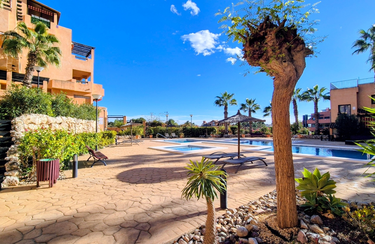 Resale - Apartment / flat - Orihuela Costa - Villamartín