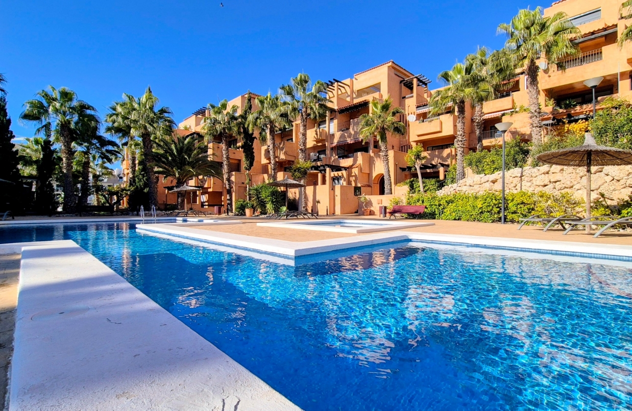 Resale - Apartment / flat - Orihuela Costa - Villamartín