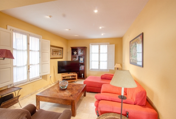 Resale - Villa - Benidorm - Zona de Poniente