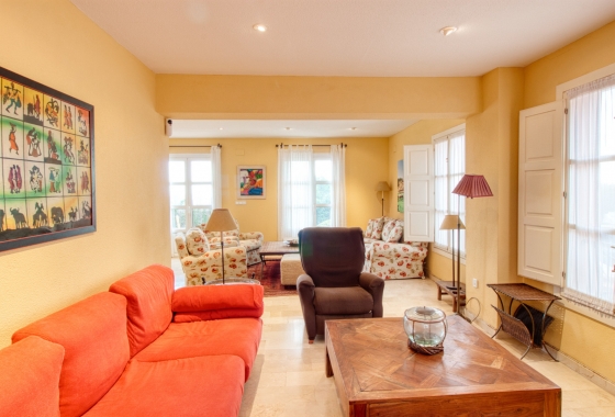 Resale - Villa - Benidorm - Zona de Poniente