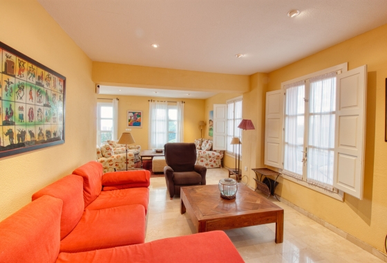 Resale - Villa - Benidorm - Zona de Poniente