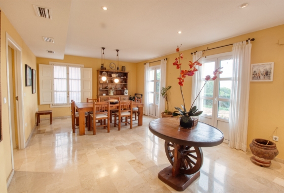 Resale - Villa - Benidorm - Zona de Poniente