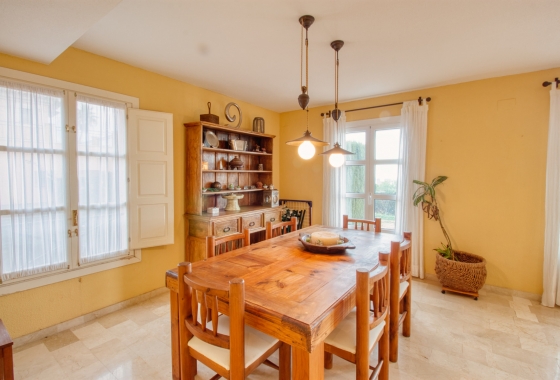 Resale - Villa - Benidorm - Zona de Poniente