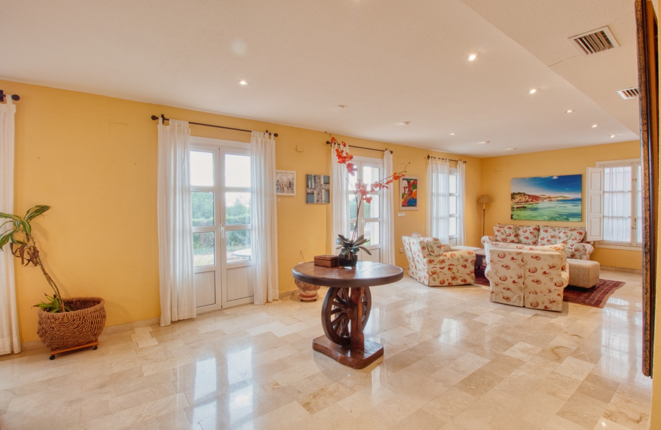 Resale - Villa - Benidorm - Zona de Poniente