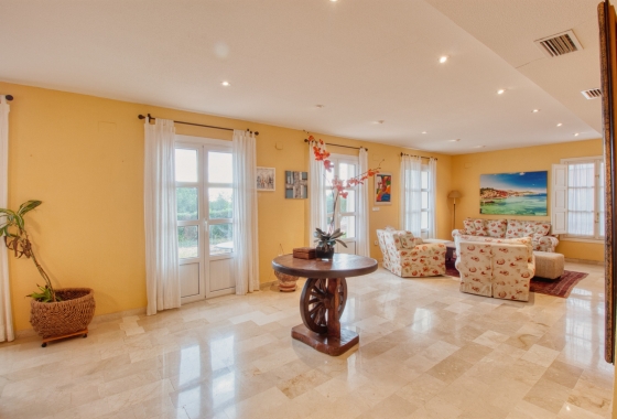 Resale - Villa - Benidorm - Zona de Poniente