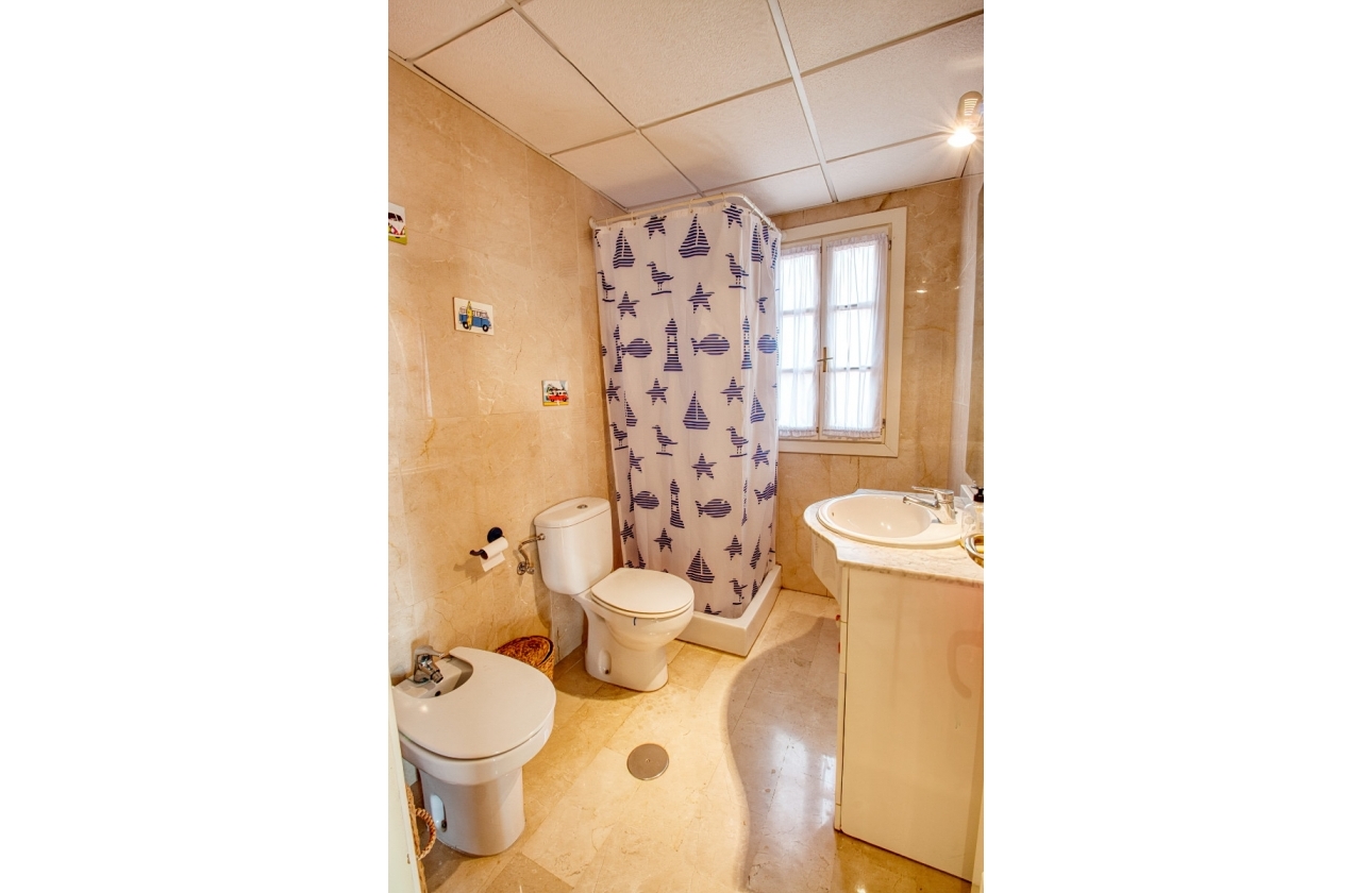 Resale - Villa - Benidorm - Zona de Poniente