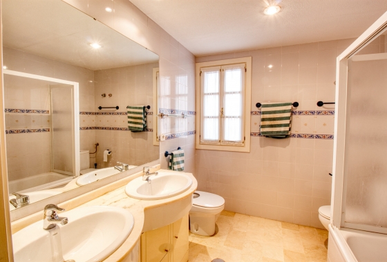 Resale - Villa - Benidorm - Zona de Poniente