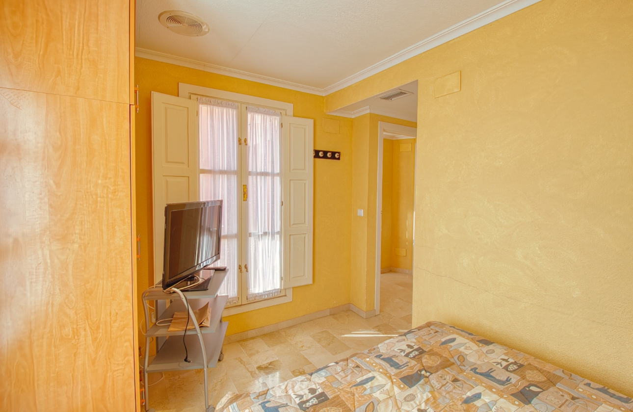 Resale - Villa - Benidorm - Zona de Poniente