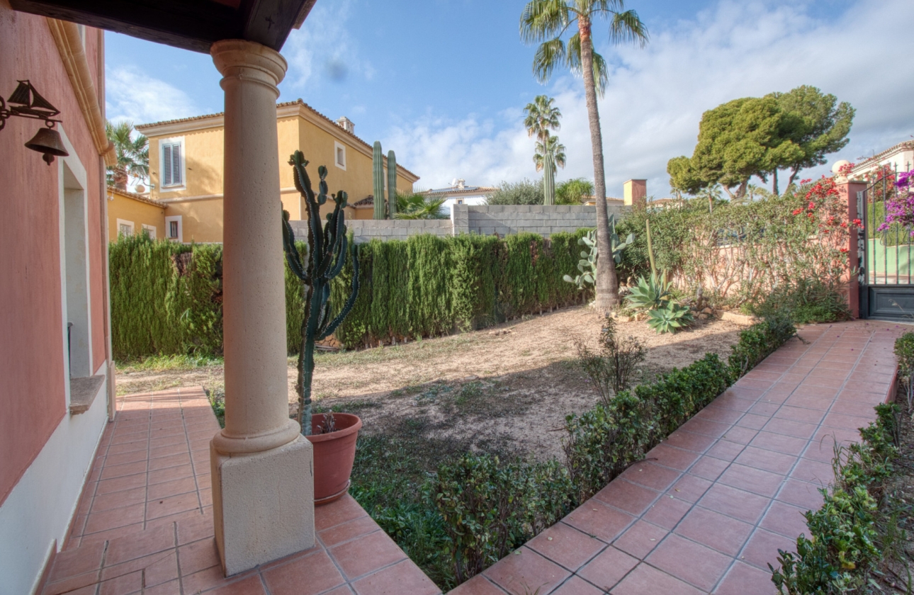 Resale - Villa - Benidorm - Zona de Poniente