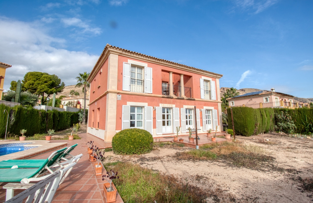 Resale - Villa - Benidorm - Zona de Poniente