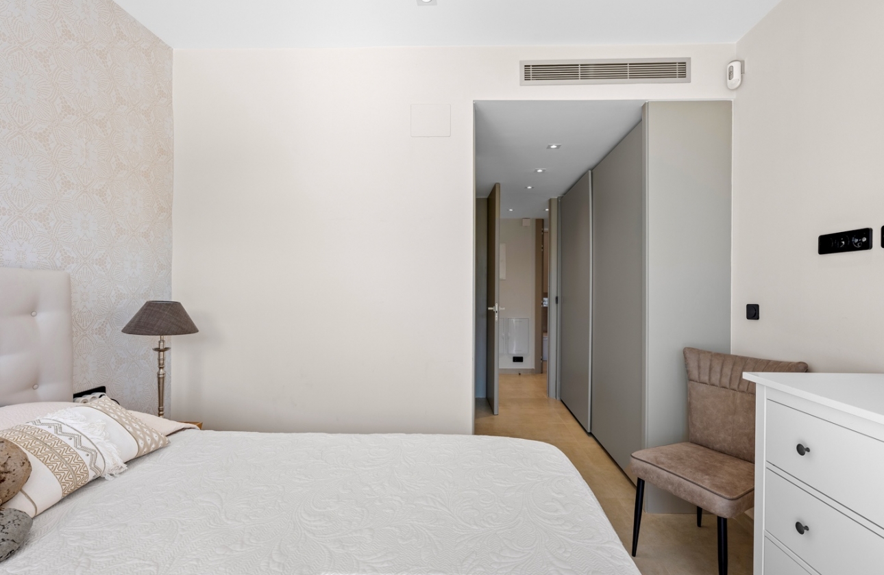 Resale - Apartment / flat - Orihuela Costa - Los Dolses