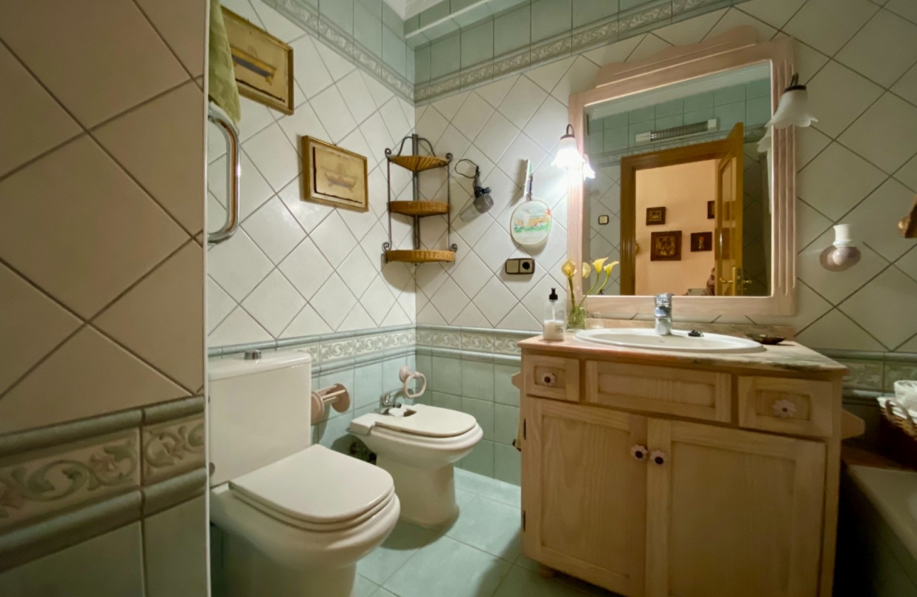 Resale - Apartment / flat - Torrevieja - Playa del Cura