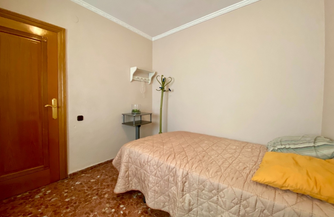 Resale - Apartment / flat - Torrevieja - Playa del Cura