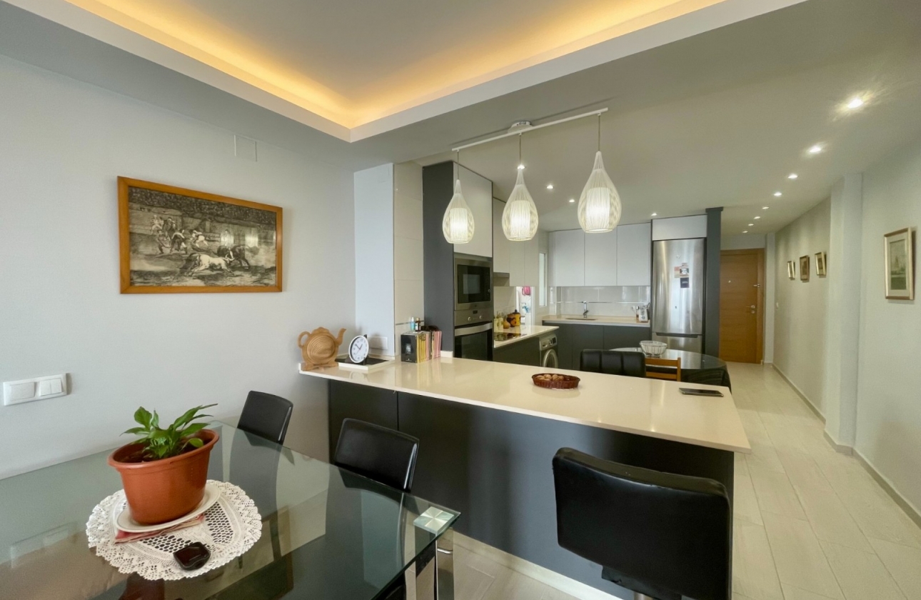 Resale - Apartment / flat - Torrevieja - Playa del Cura