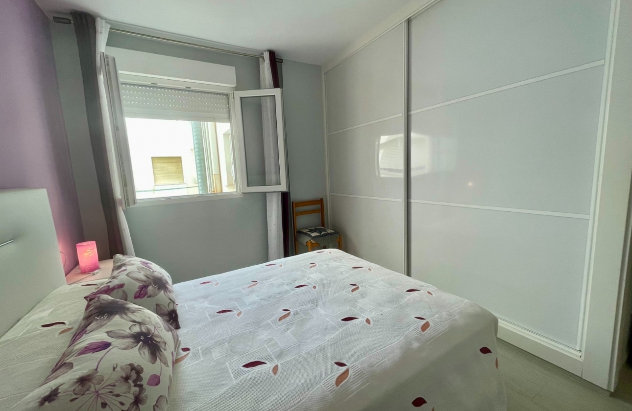 Resale - Apartment / flat - Torrevieja - Playa del Cura