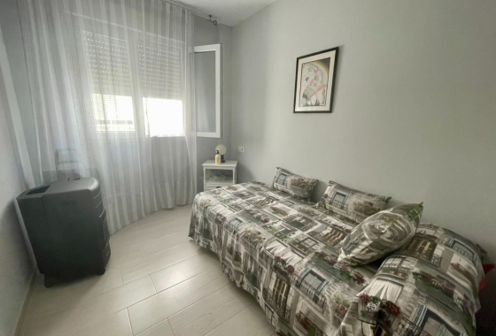 Resale - Apartment / flat - Torrevieja - Playa del Cura