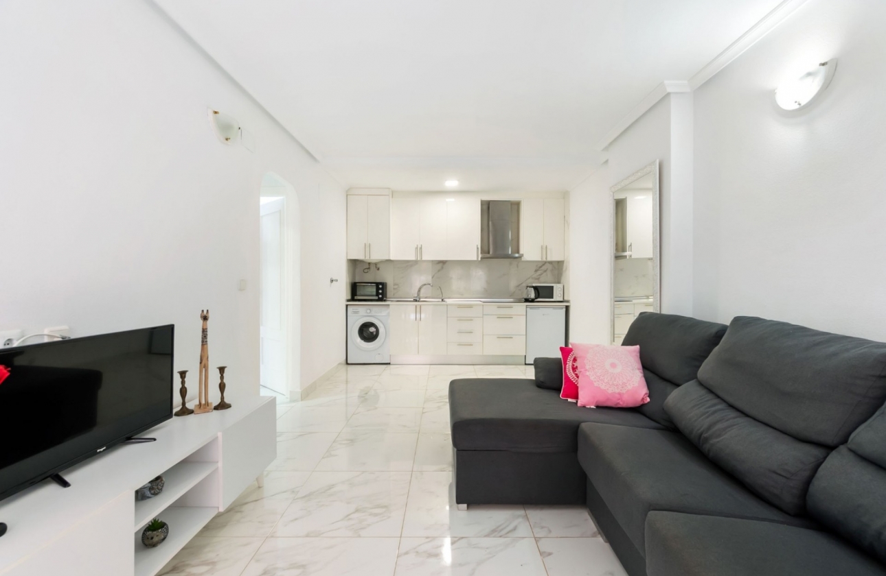 Resale - Apartment / flat - Torrevieja - Center