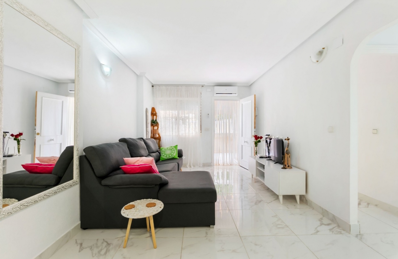 Resale - Apartment / flat - Torrevieja - Center
