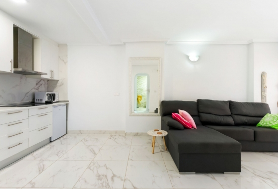 Resale - Apartment / flat - Torrevieja - Center