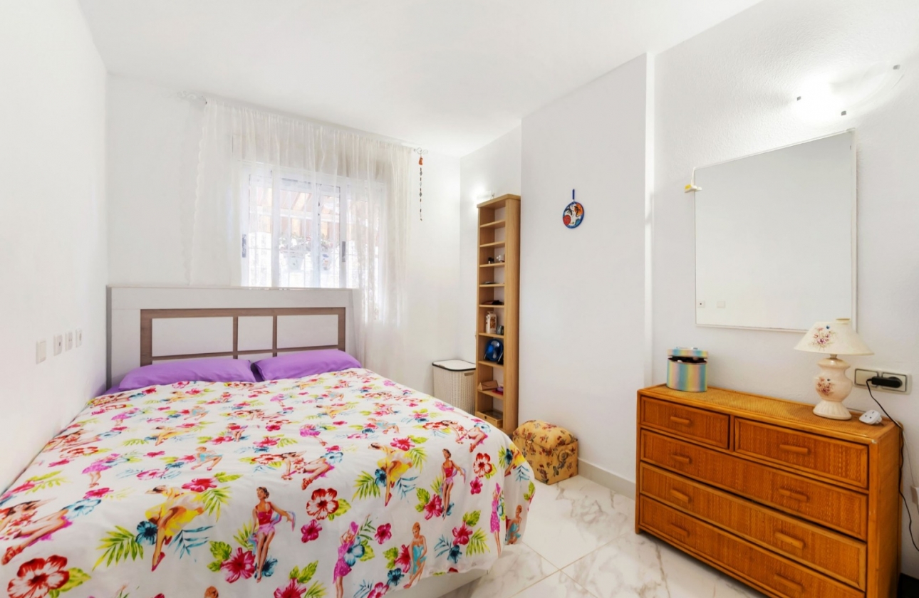 Resale - Apartment / flat - Torrevieja - Center