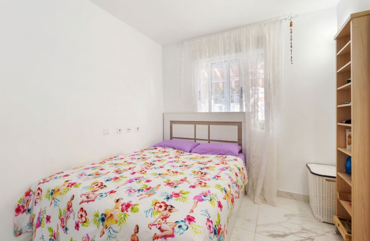 Resale - Apartment / flat - Torrevieja - Center