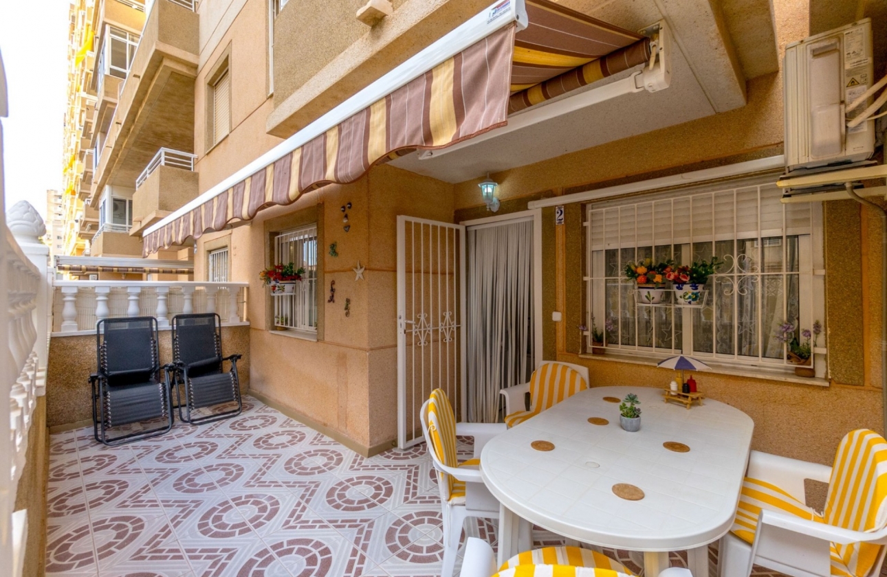 Resale - Apartment / flat - Torrevieja - Center