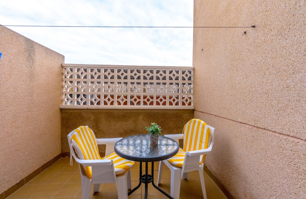 Resale - Apartment / flat - Torrevieja - Center