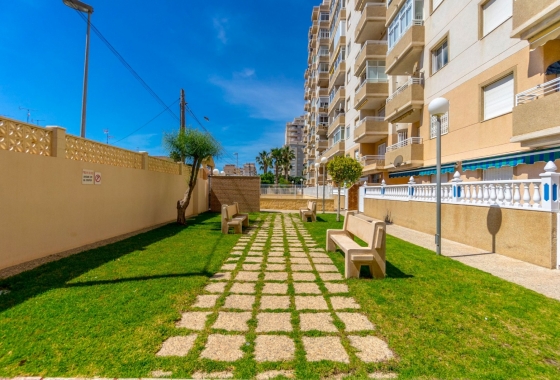 Resale - Apartment / flat - Torrevieja - Center
