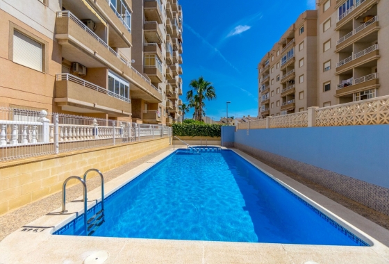 Resale - Apartment / flat - Torrevieja - Center