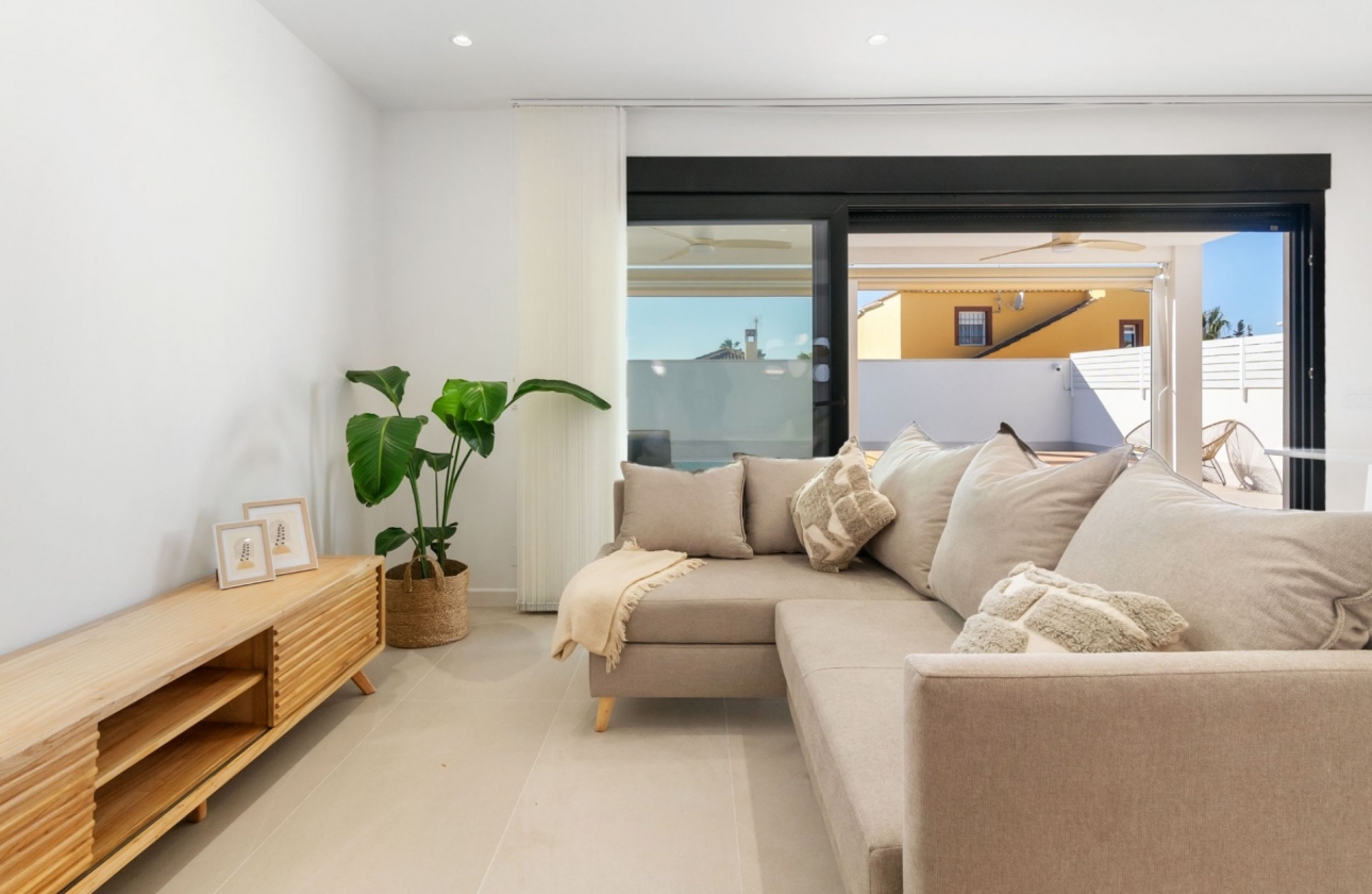 Resale - Villa - Torrevieja - San Luis