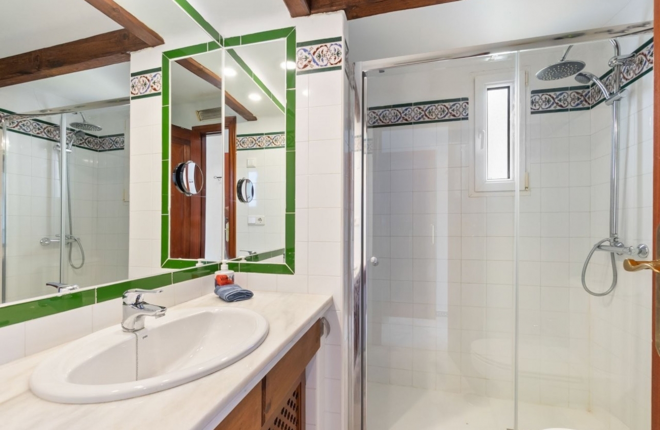 Resale - Apartment / flat - Torrevieja - Playa Los Locos