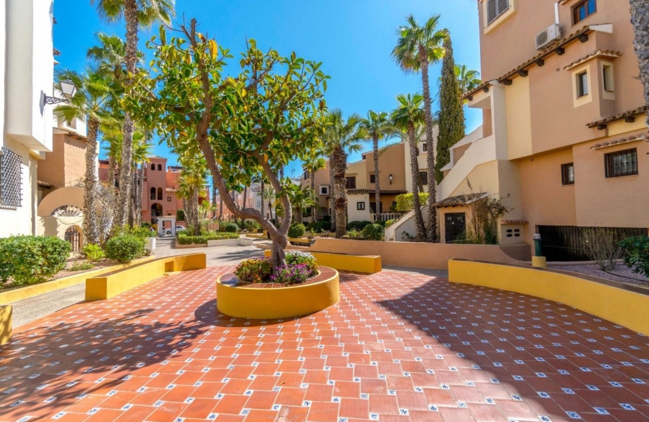 Resale - Apartment / flat - Torrevieja - Playa Los Locos