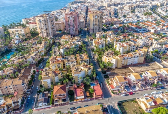 Resale - Apartment / flat - Torrevieja - Playa Los Locos