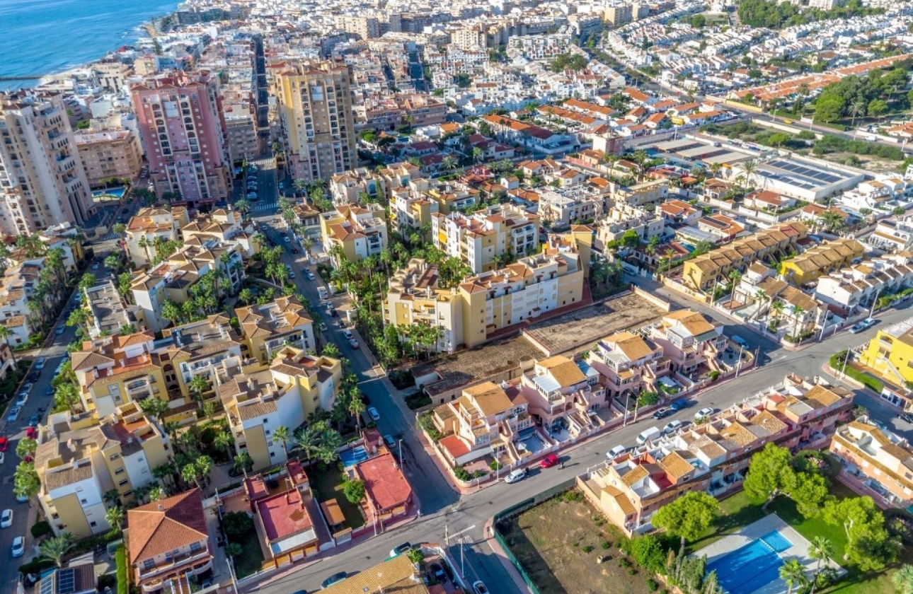 Resale - Apartment / flat - Torrevieja - Playa Los Locos