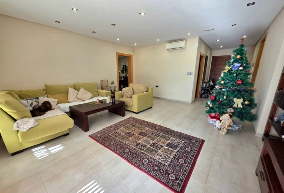 Resale - Villa - Torrevieja - Cabo Cervera