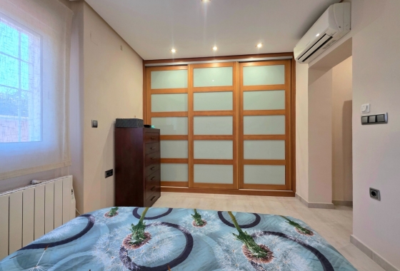 Resale - Villa - Torrevieja - Cabo Cervera