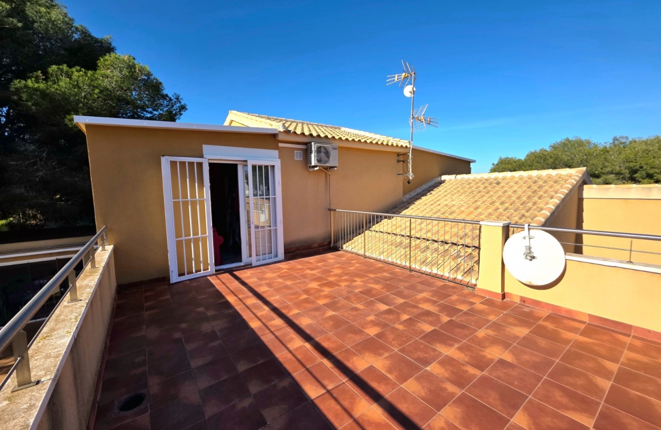 Resale - Villa - Torrevieja - Cabo Cervera
