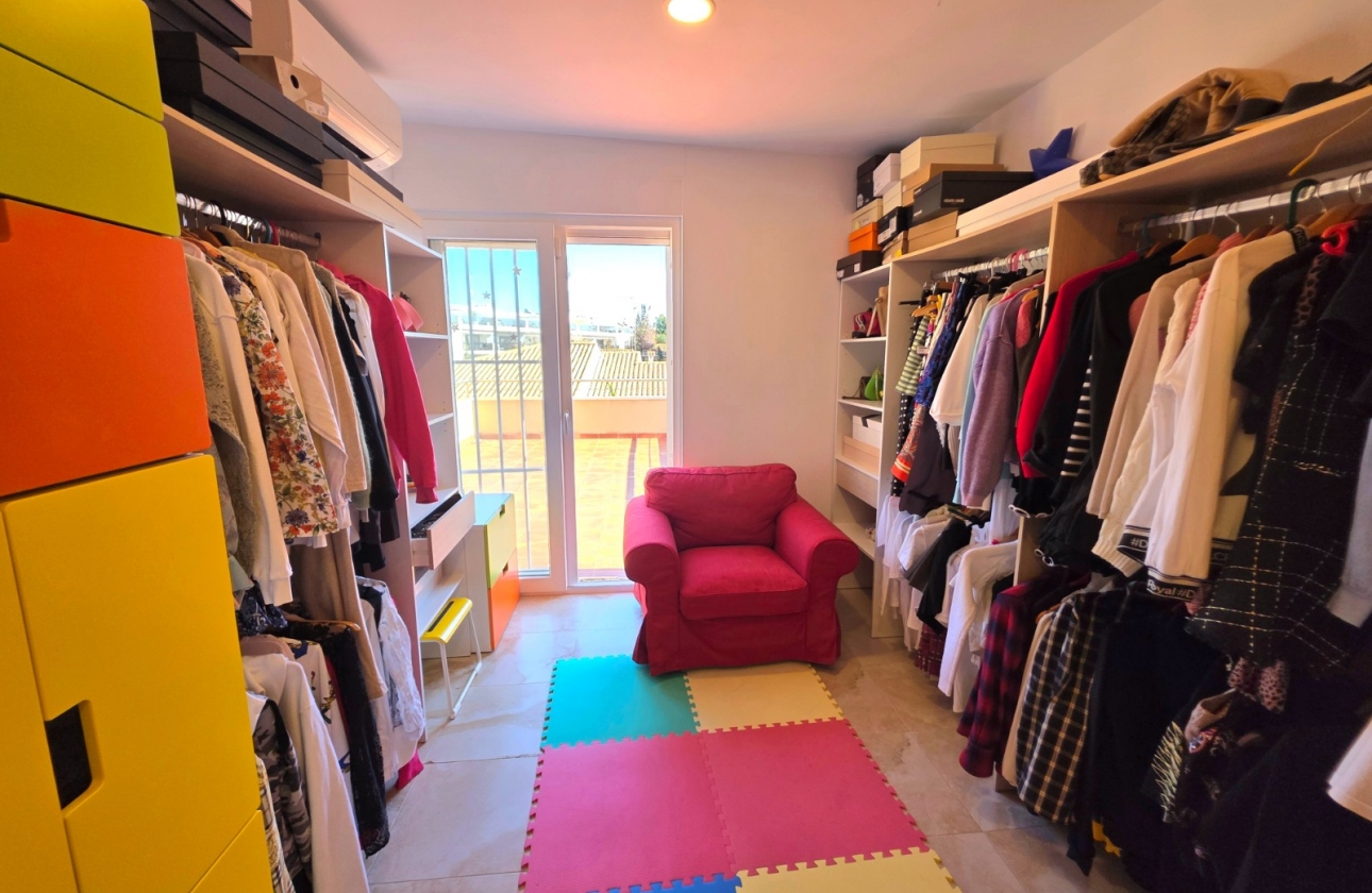 Resale - Villa - Torrevieja - Cabo Cervera