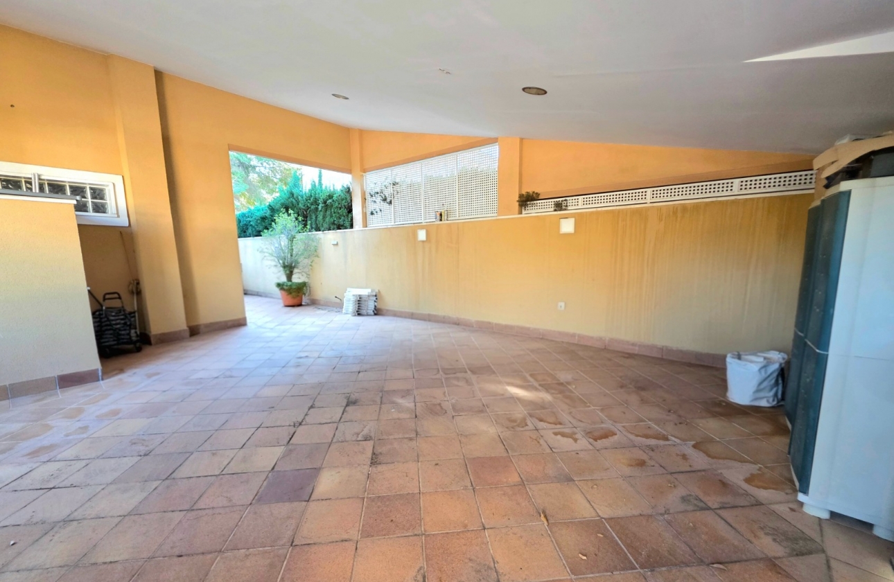 Resale - Villa - Torrevieja - Cabo Cervera