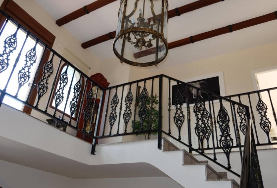 Resale - Finca / Country Property - Orihuela Costa - Orihuela