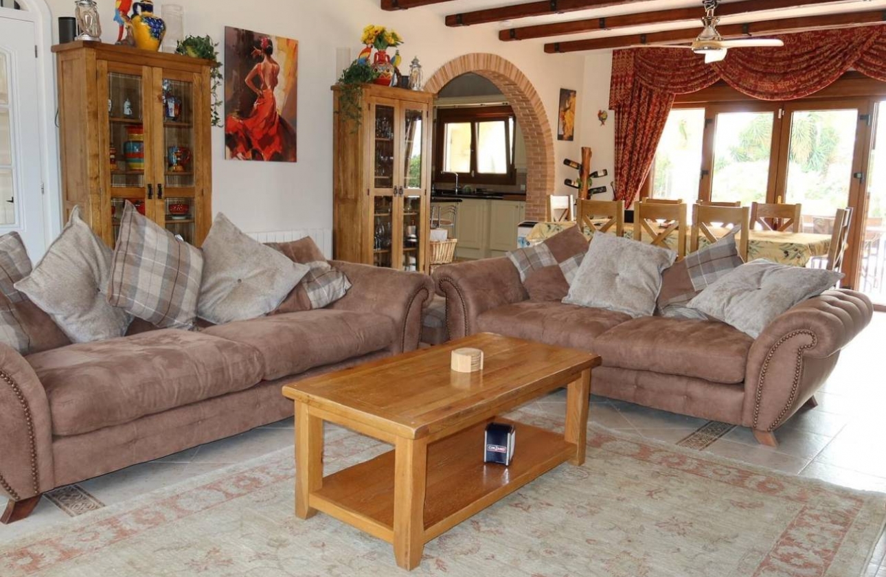 Resale - Finca / Country Property - Orihuela Costa - Orihuela