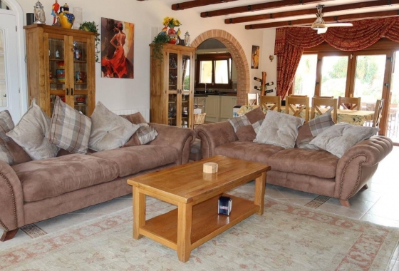 Resale - Finca / Country Property - Orihuela Costa - Orihuela