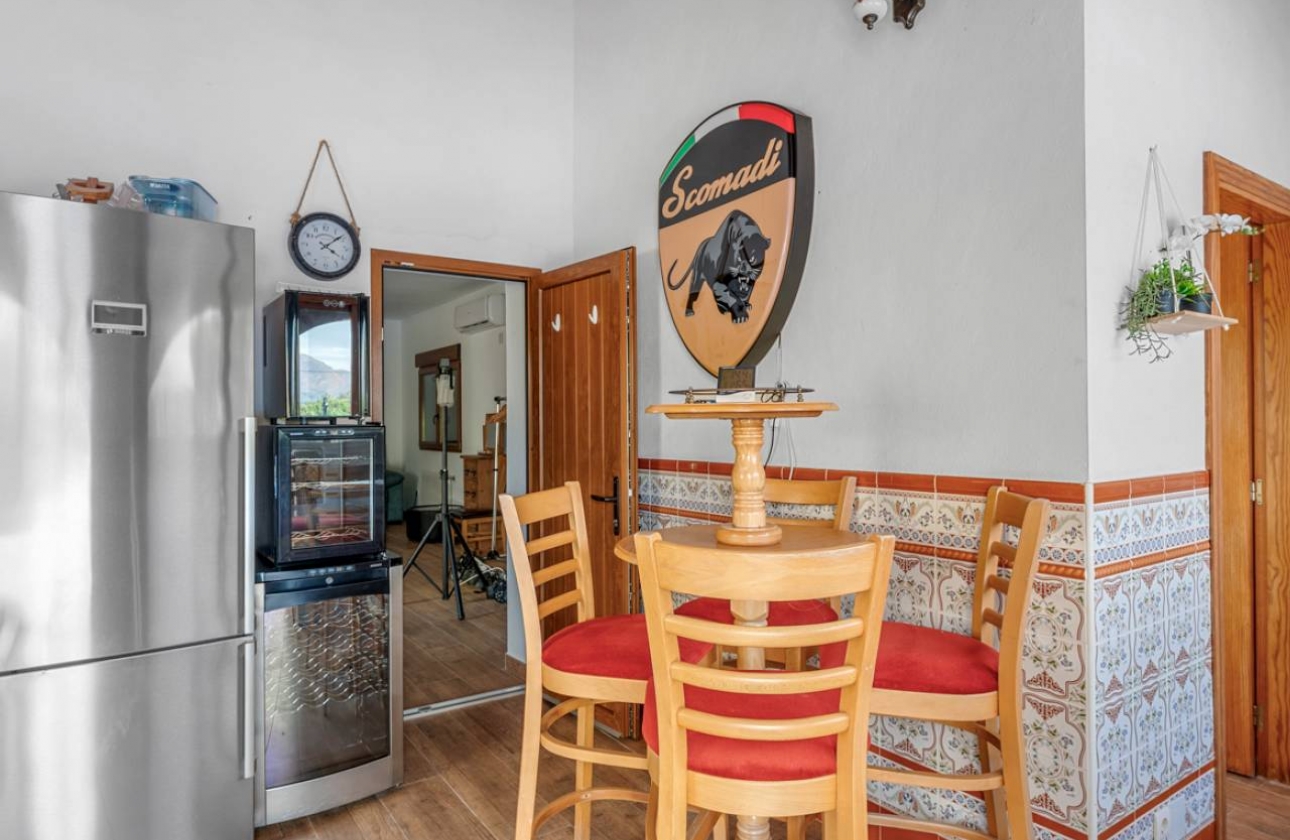 Resale - Finca / Country Property - Orihuela Costa - Orihuela